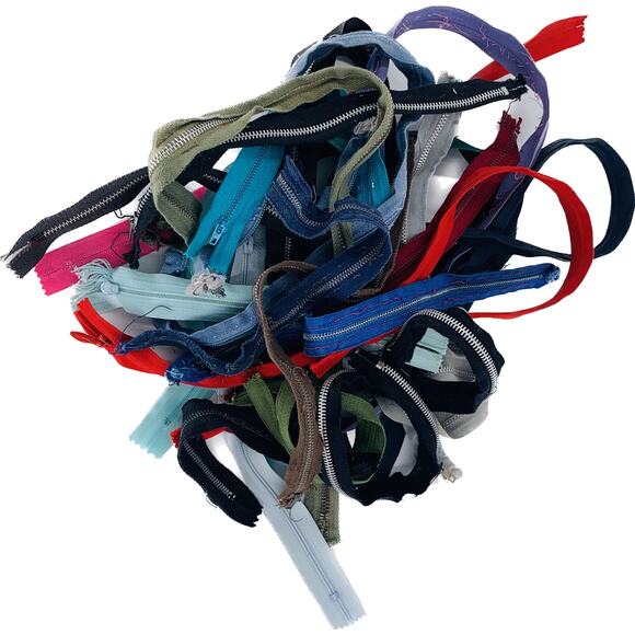 Zippers Lot Of 24 Used Nylon Metal Invisible Multicolor Varied Lengths Closure - Picture 1 of 8